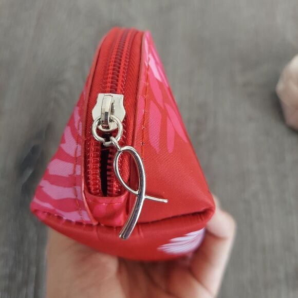 Avon Set of Two Mini Cosmetic Bags/Coin Pouch - Picture 3 of 5